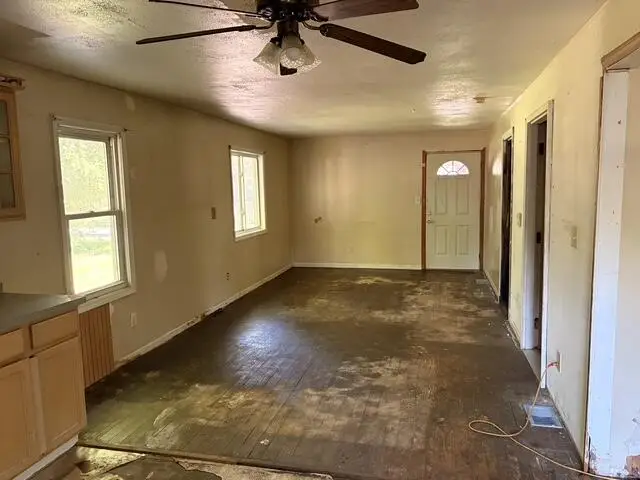 509 Cass Avenue, Jackson, MI 49203 - #3