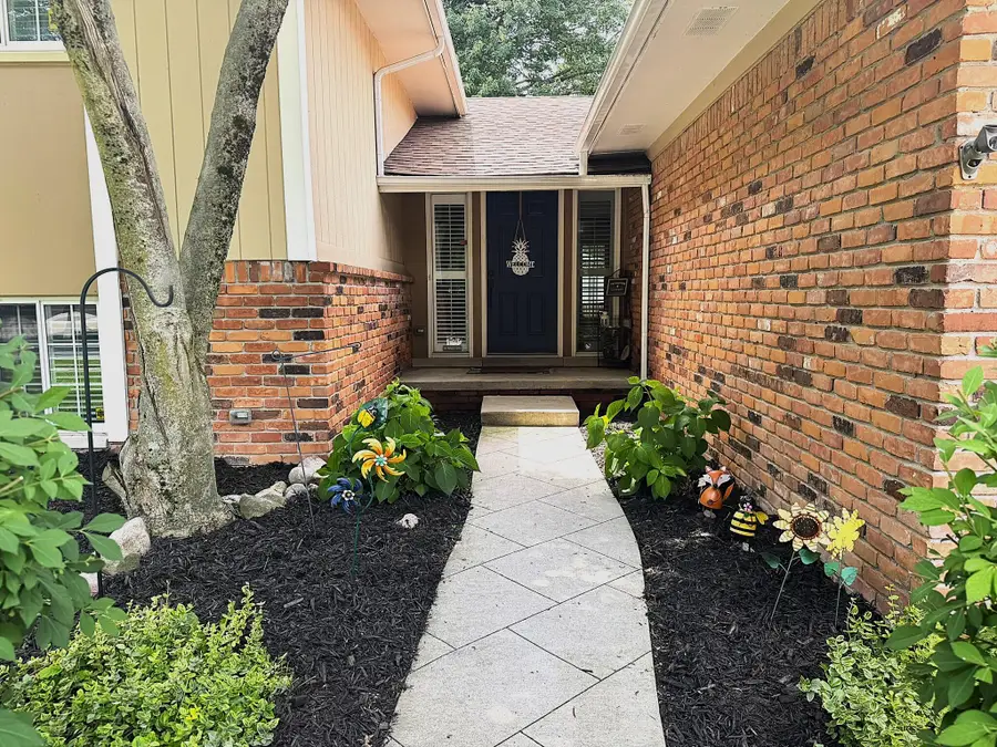 39889 Coronation Road, Canton, MI 48188 - #3