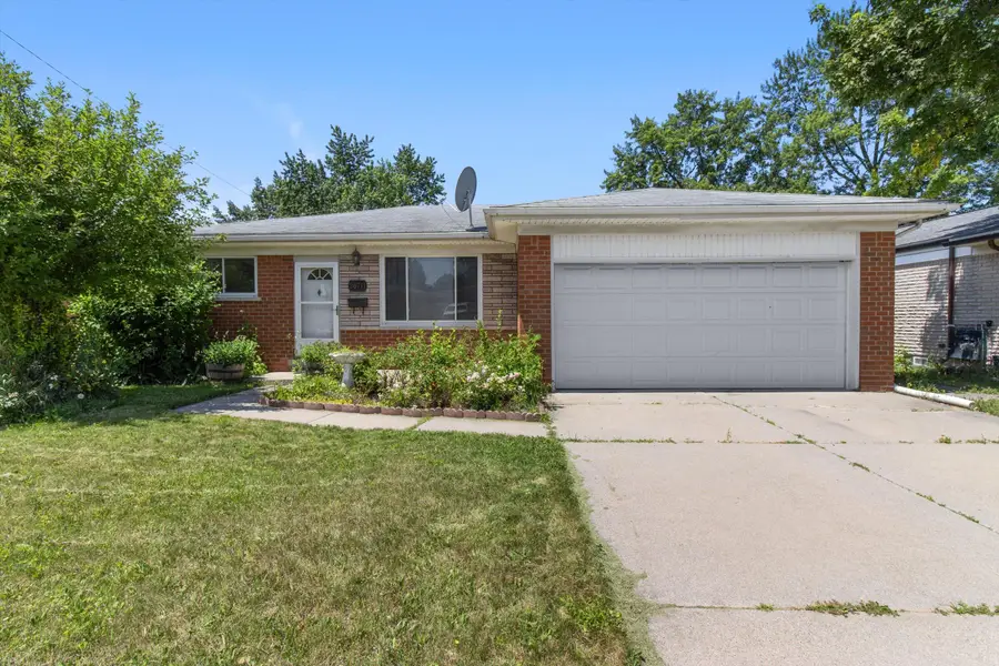 26711 Masch Drive, Warren, MI 48091 - #2