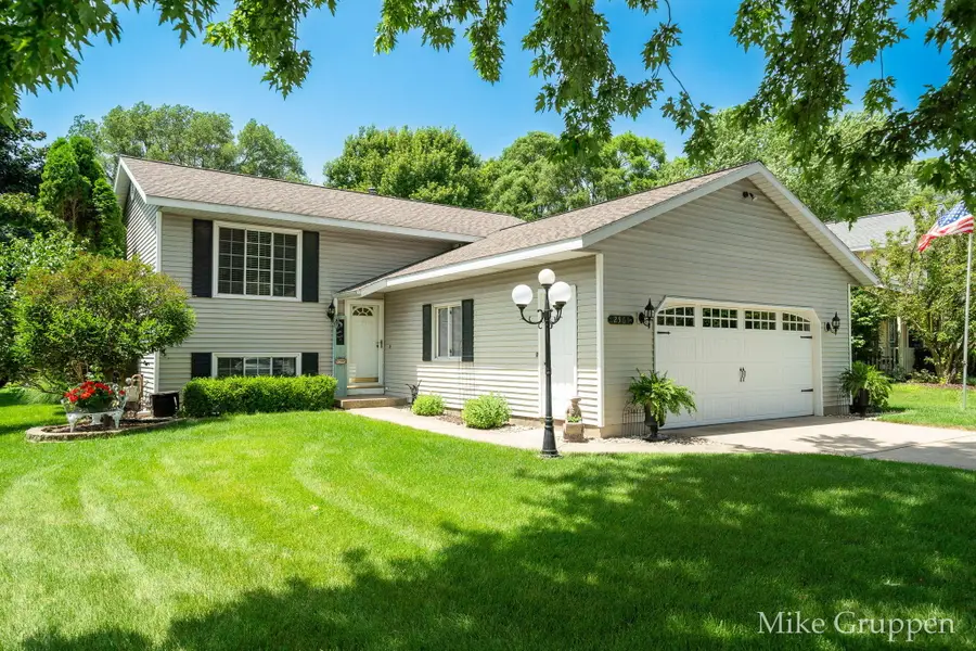 2565 Spring Court, Zeeland, MI 49464 - #3