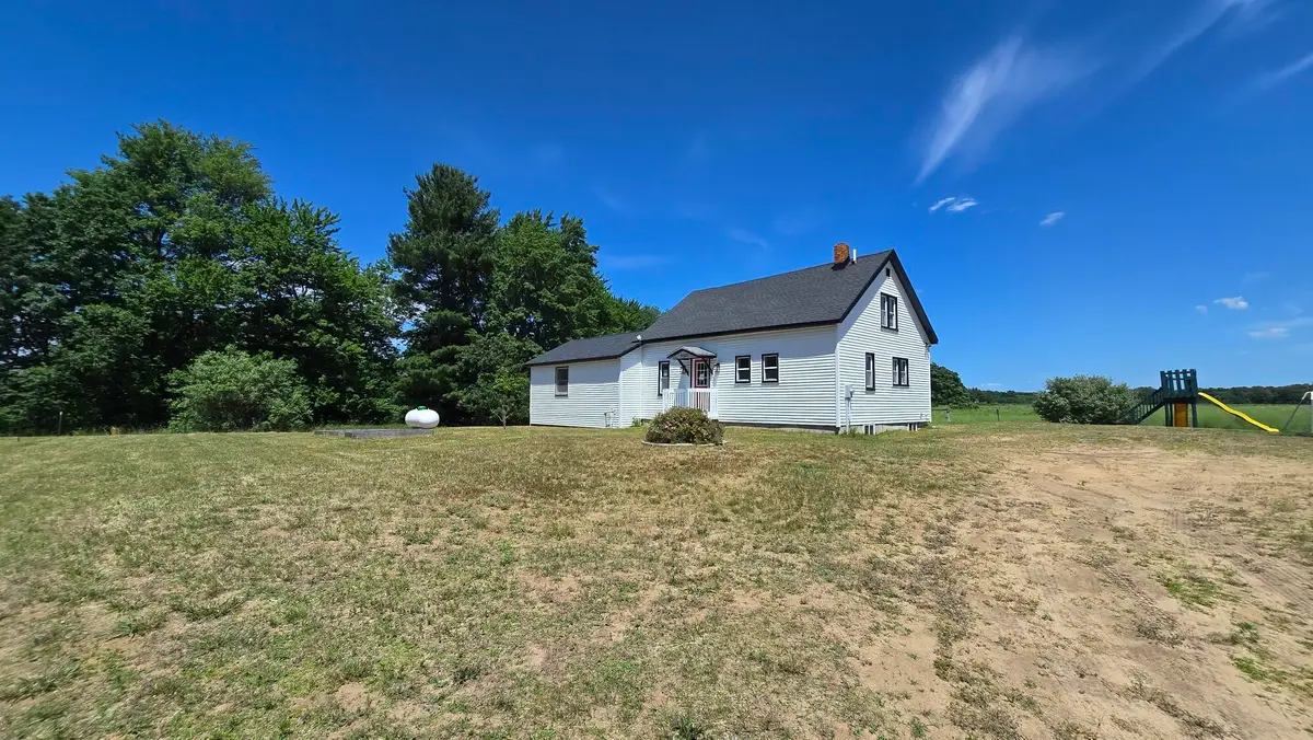 9322 N 80th Avenue, Pentwater, MI 49449 - #1