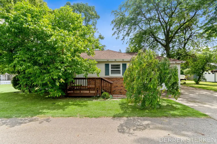 205 N Franklin Street, Zeeland, MI 49464 - #2