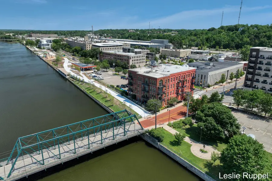 801 Monroe Avenue Nw #206, Grand Rapids, MI 49503 - #2