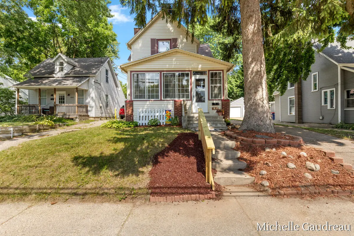 1318 Portland Avenue Ne, Grand Rapids, MI 49505 - #1