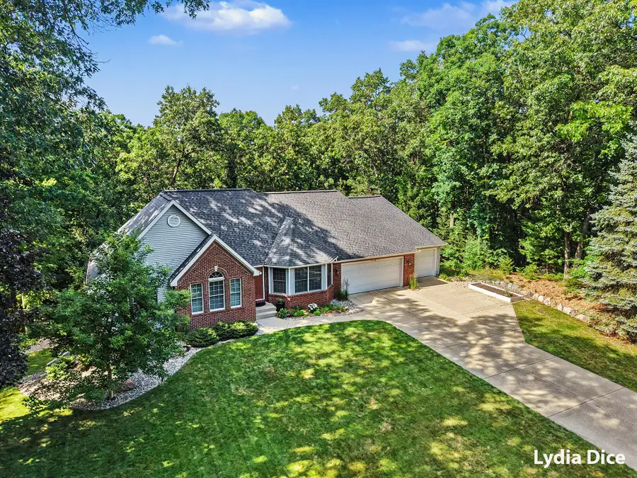 4282 Knapp Valley Court Ne, Grand Rapids, MI 49525 - #3