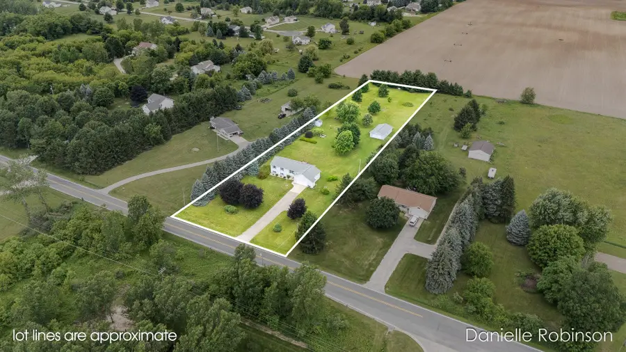 6829 12 Mile Road Ne, Rockford, MI 49341 - #3