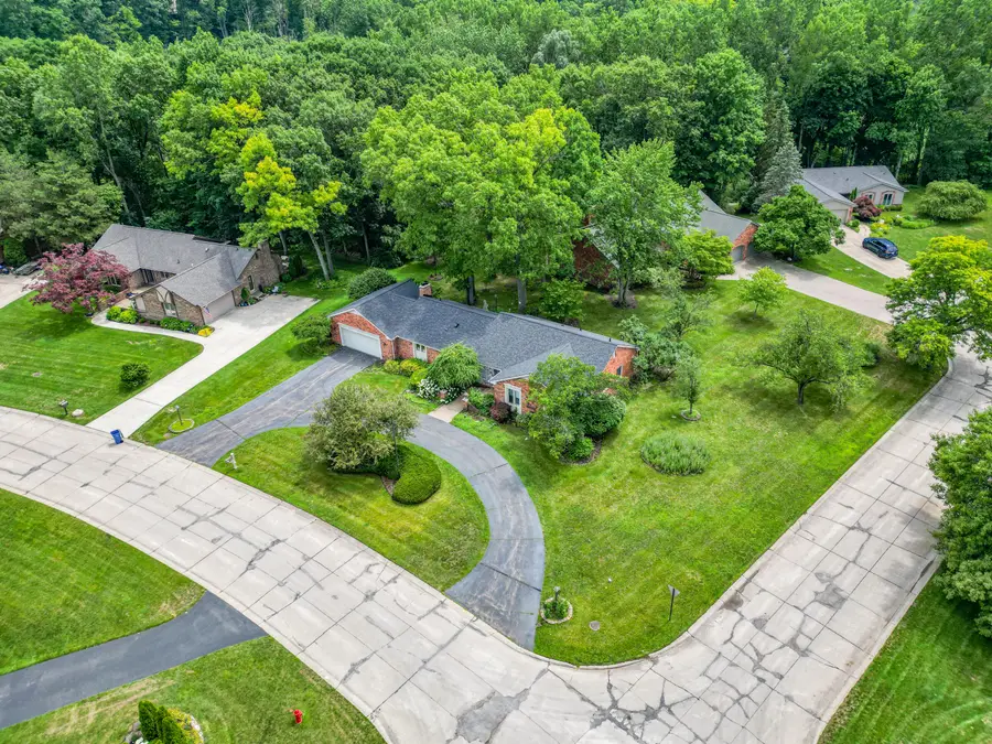 1899 Ledbury Drive, Bloomfield Hills, MI 48304 - #2