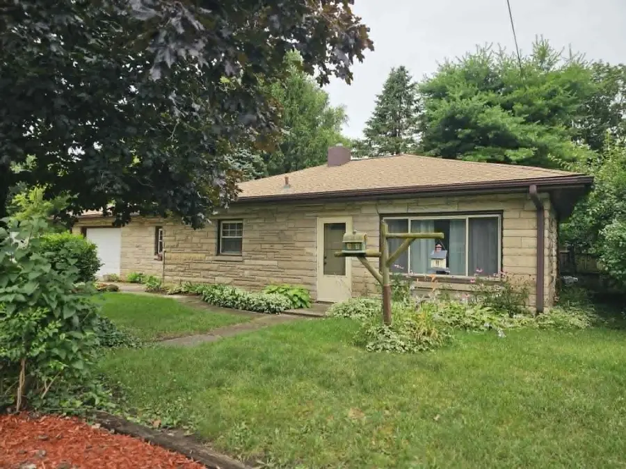 1114 N Elm Avenue, Jackson, MI 49202 - #3
