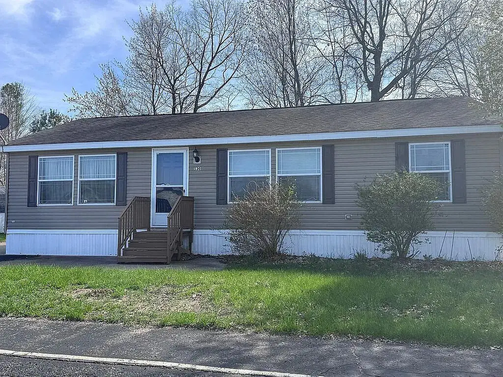 530 E Rainbow Road, Newaygo, MI 49337 - #1