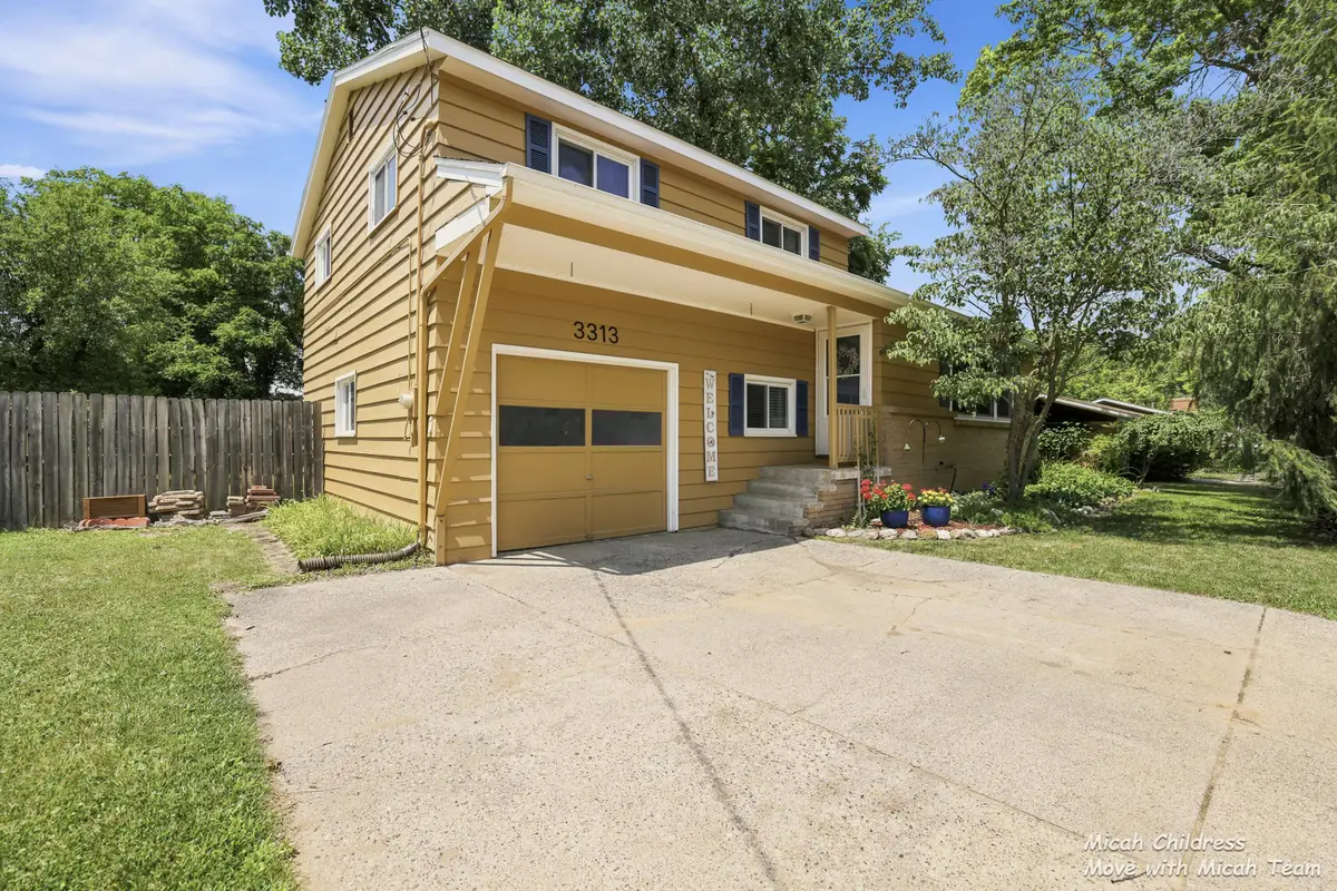 3313 Fuller Avenue Se, Grand Rapids, MI 49508 - #1