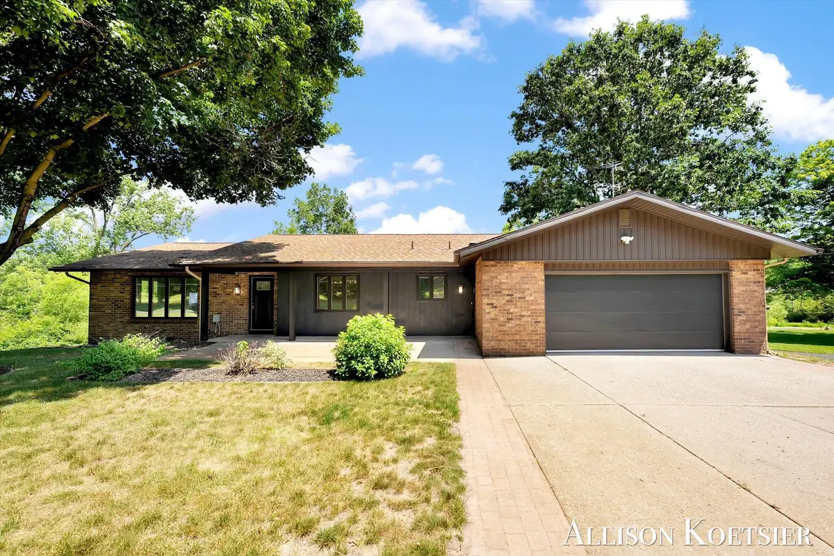 3890 Walker Avenue Nw, Grand Rapids, MI 49544 - #1