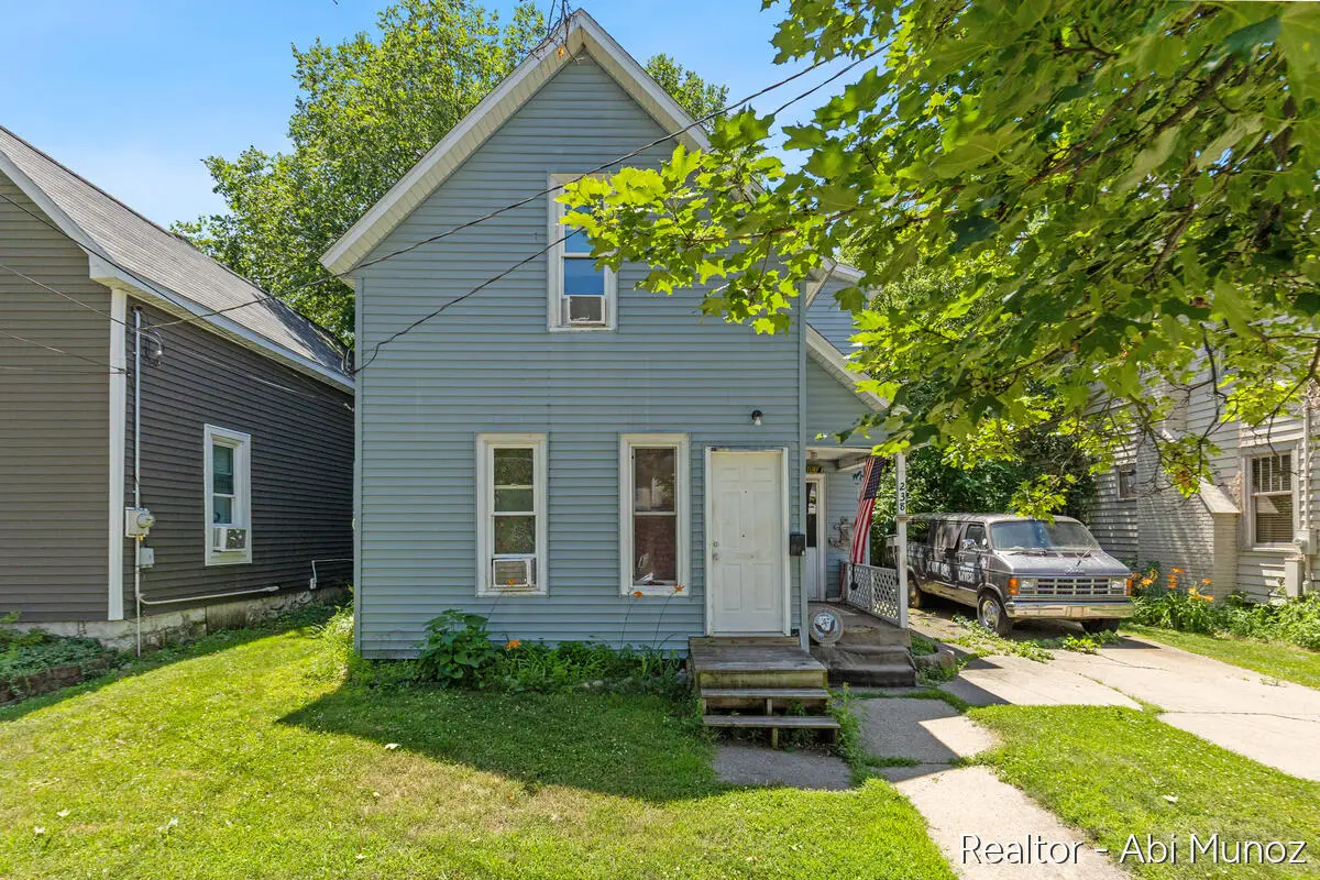 238 Travis Street Ne, Grand Rapids, MI 49505 - #1
