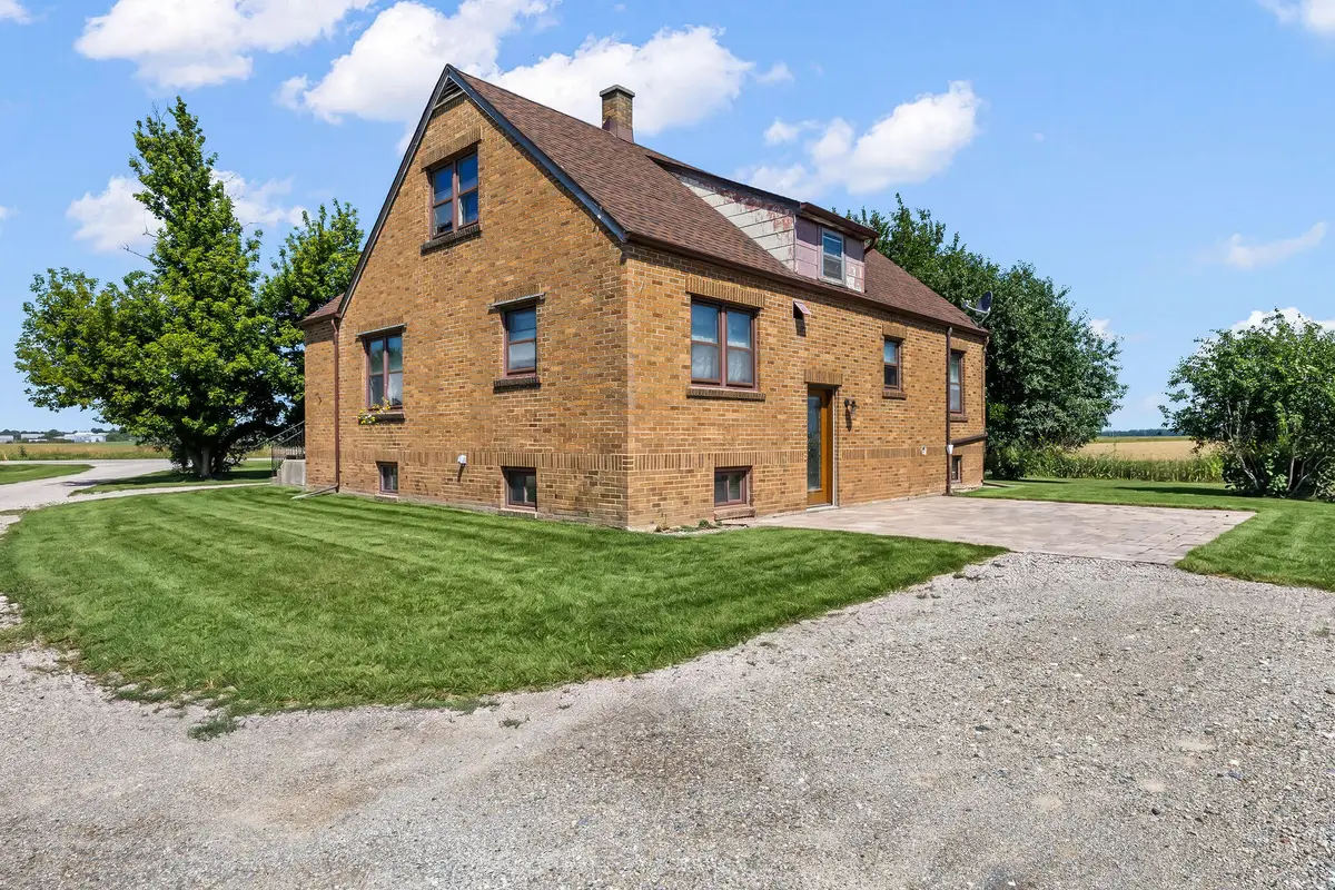 3520 N Towerline Road, Saginaw, MI 48601 - #1