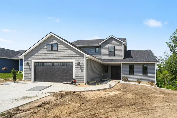 2895 Wildflower Lane Se, Kentwood, MI 49512