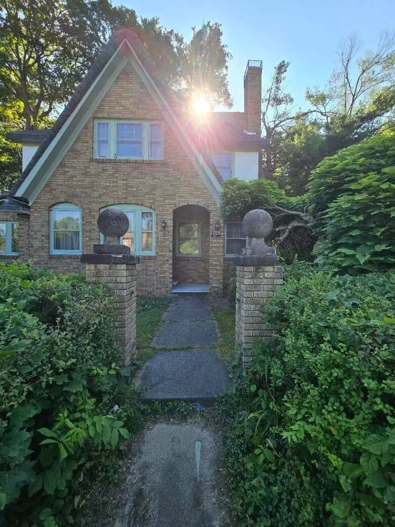 1124 Ashley Drive, Kalamazoo, MI 49048 - #2