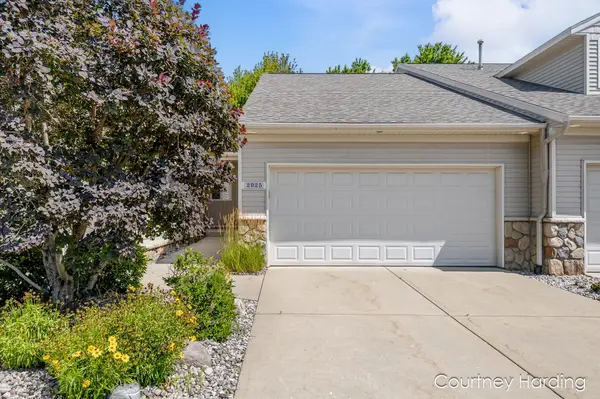 2925 Stoney Creek Court #103, Hudsonville, MI 49426