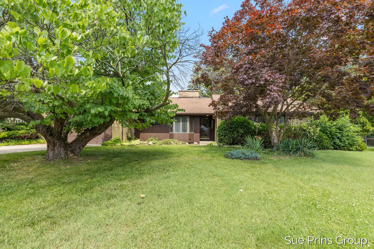 1809 7th Street Nw, Grand Rapids, MI 49504 - #1