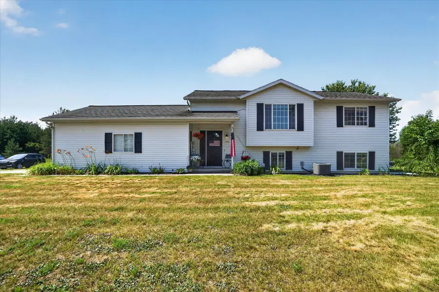 14777 Wabasis Avenue Ne, Cedar Springs, MI 49319 - #3
