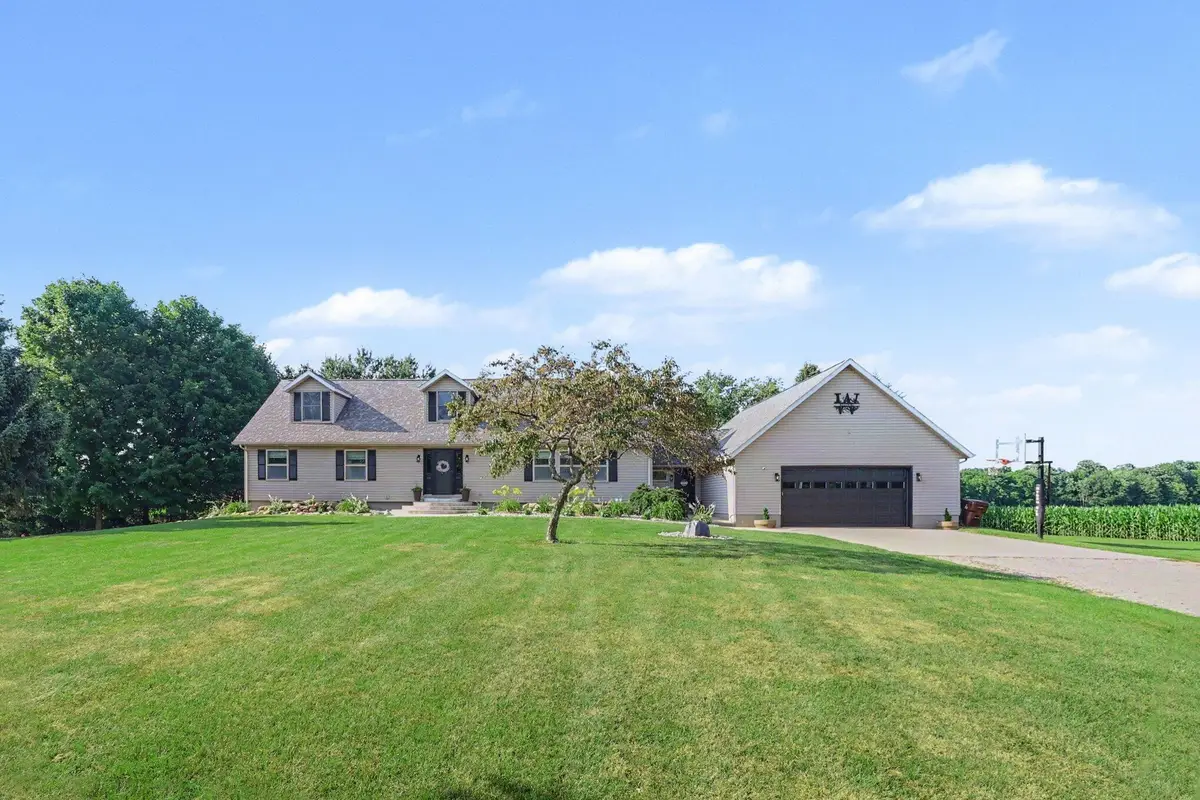 295 E Fitchburg Road, Leslie, MI 49251 - #1