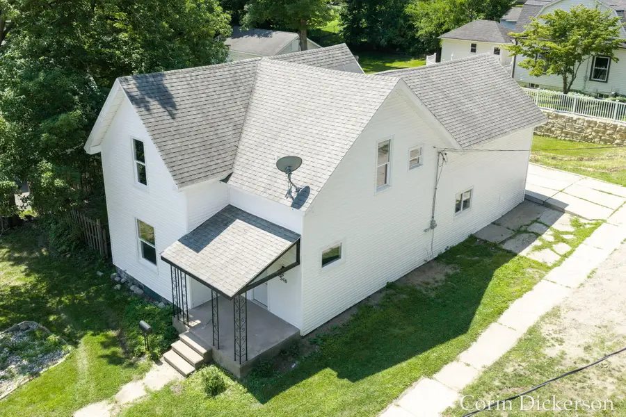 546 N Michigan Avenue, Hastings, MI 49058 - #2