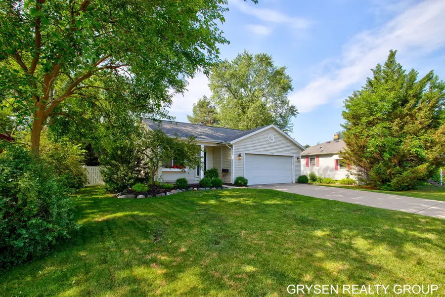 3106 Hudson Street, Hudsonville, MI 49426 - #2
