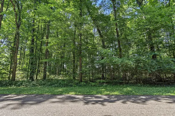 13986 Peninsula Drive, Galesburg, MI 49053