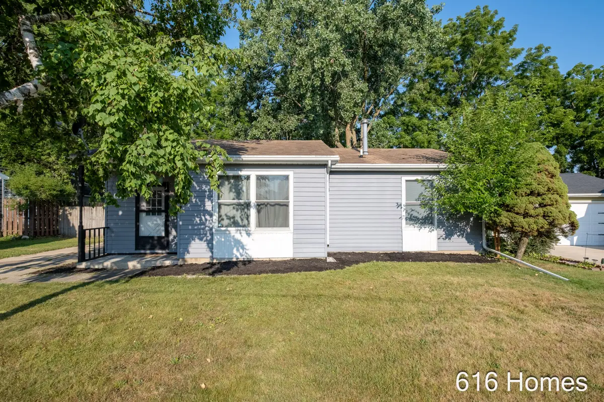 1911 Benjamin Avenue Ne, Grand Rapids, MI 49505 - #1