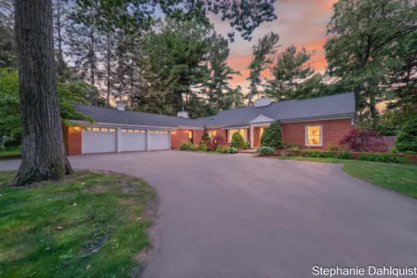 480 E Circle Drive, North Muskegon, MI 49445