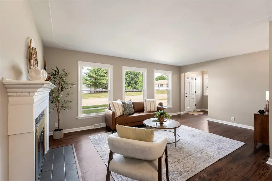 3958 40th Street Sw, Grandville, MI 49418 - #3