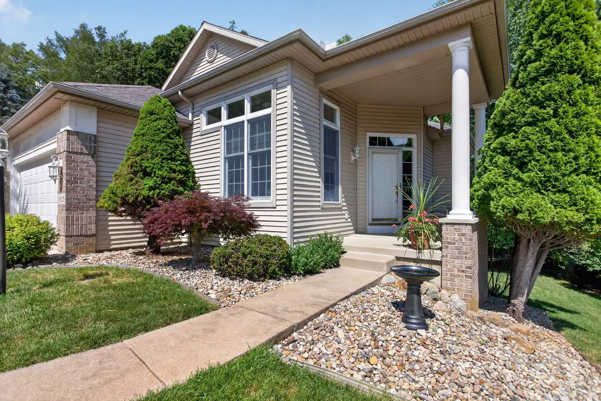 3025 S Wood Dale Drive, Jackson, MI 49203 - #1