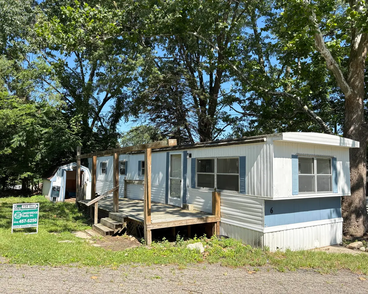 875 E Michigan Avenue #6, Marshall, MI 49068 - #1