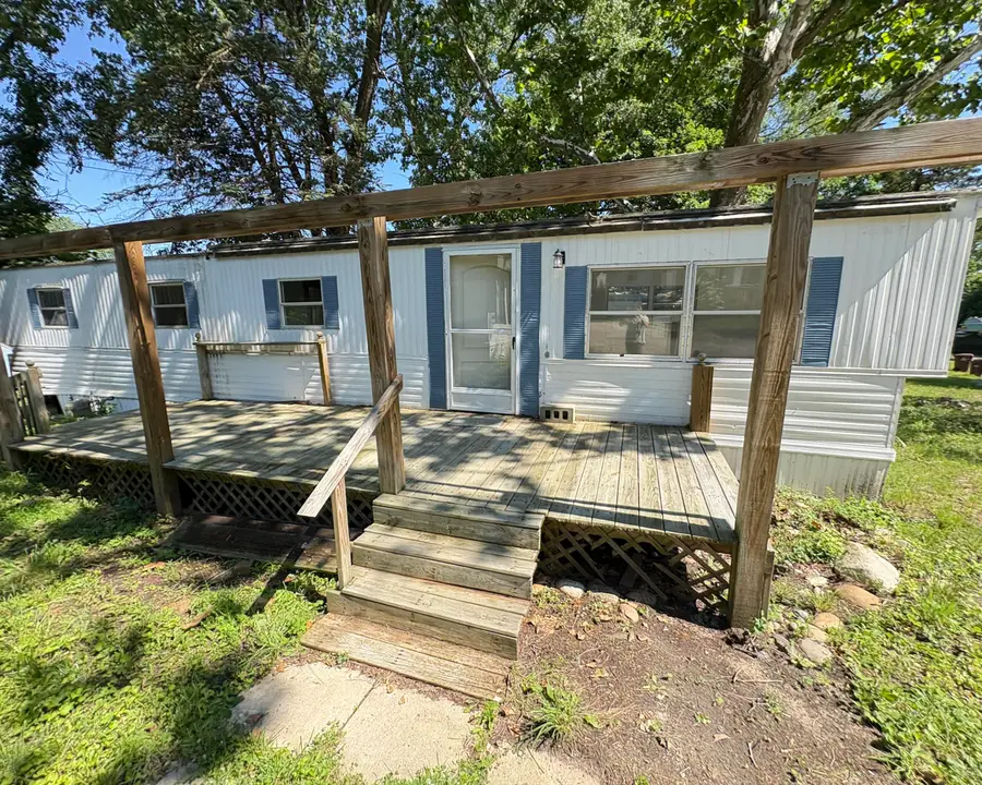 875 E Michigan Avenue #6, Marshall, MI 49068 - #2