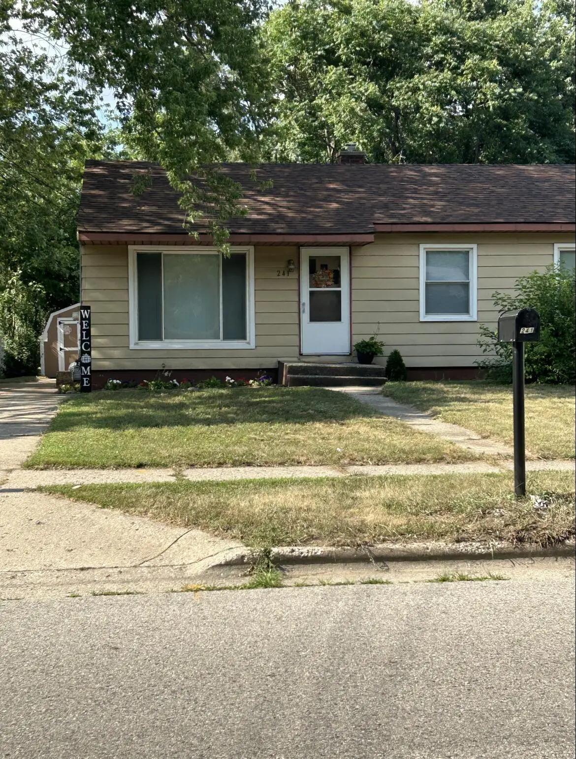 241 50th Street Sw, Grand Rapids, MI 49548 - #1