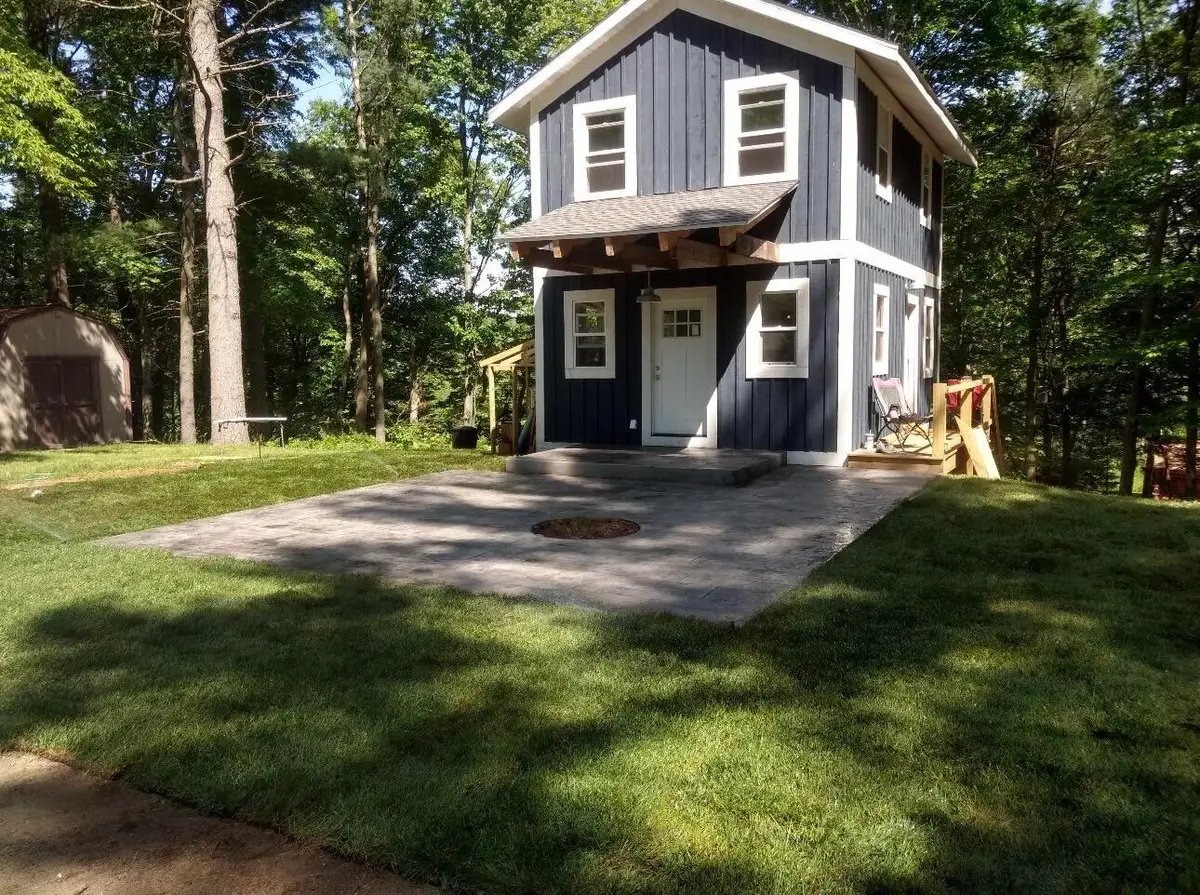 8523 W Easy Street, Mears, MI 49436 - #1