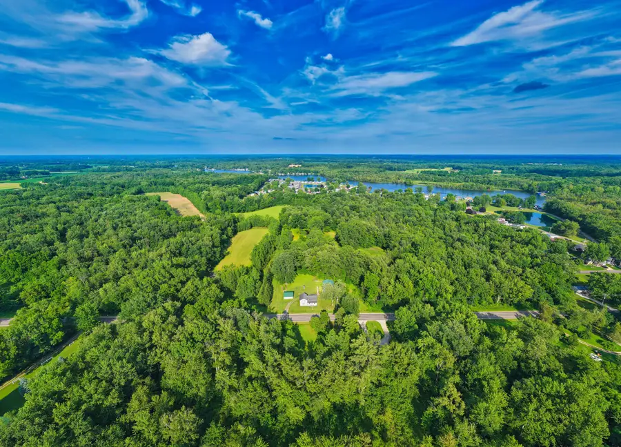 437 S Centennial Road, Coldwater, MI 49036 - #2