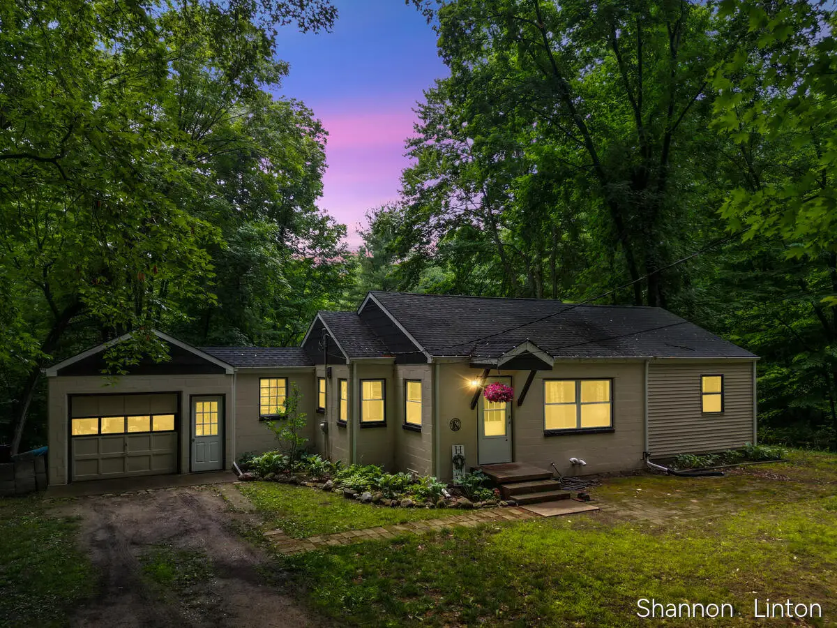 746 W 48th Street, Newaygo, MI 49337 - #1