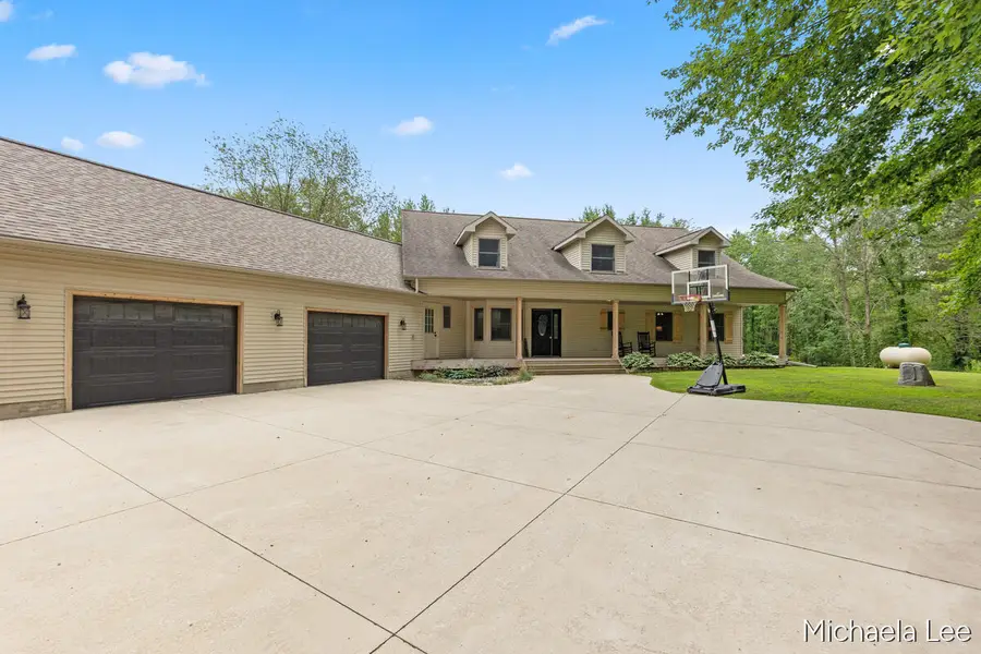 3316 Pinch Highway, Potterville, MI 48876 - #2