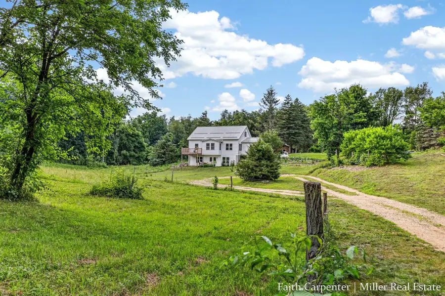 3062 W Cloverdale Road, Delton, MI 49046 - #2