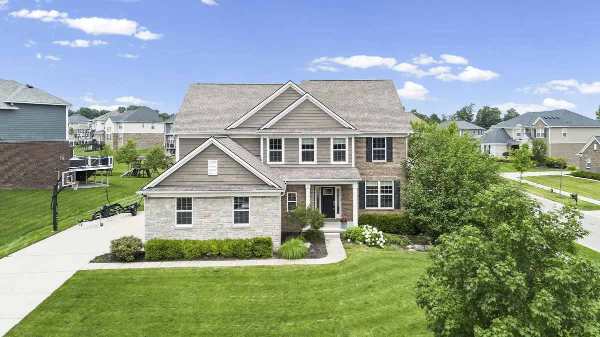 5887 Strawberry Circle, Commerce Township, MI 48382 - #1