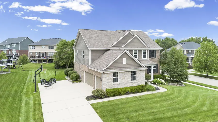 5887 Strawberry Circle, Commerce Township, MI 48382 - #2