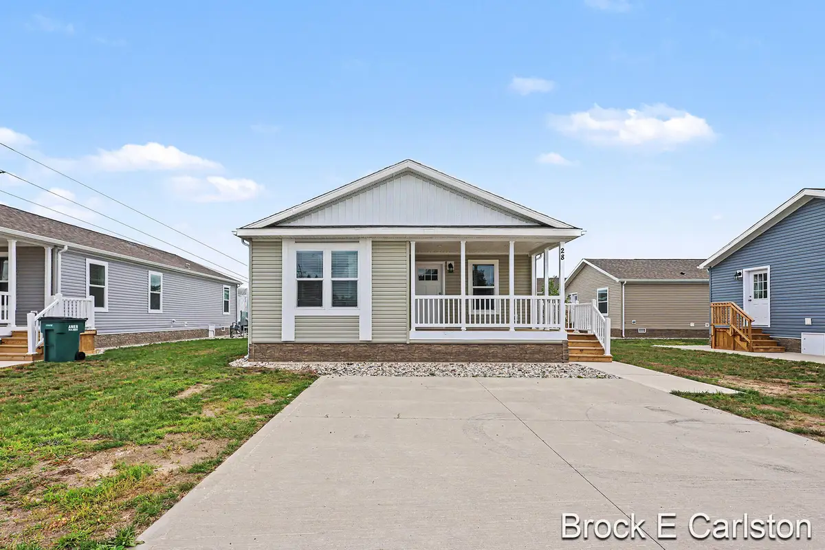 1283 E Ellis Road #28, Norton Shores, MI 49441 - #1