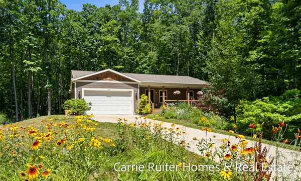 14271 Lori Lane, Spring Lake, MI 49456