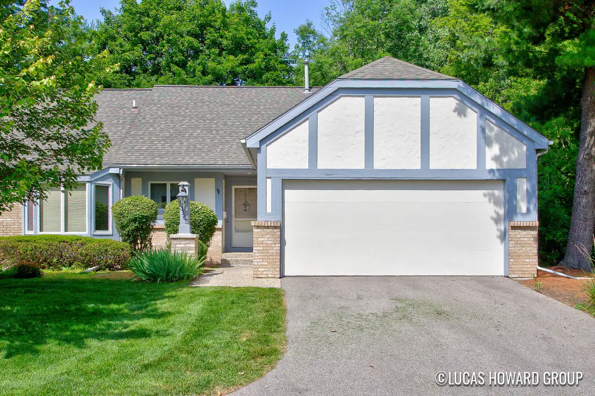 3165 E Maple Villa Drive Se, Grand Rapids, MI 49508 - #1
