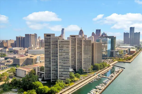 1001 W Jefferson Avenue #8A, Detroit, MI 48226