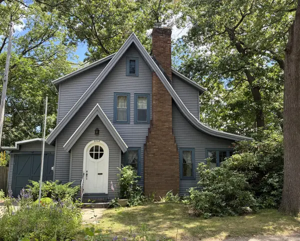 2208 E Blaine Avenue Se, Grand Rapids, MI 49507