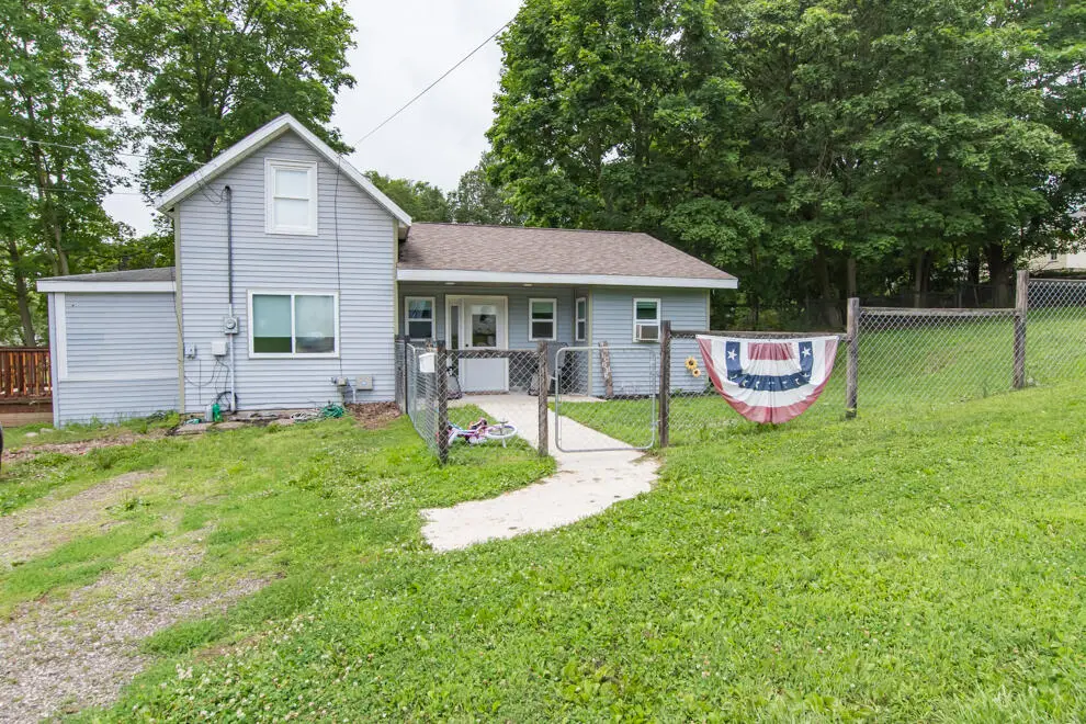 529 Clinton Street, Marshall, MI 49068 - #1