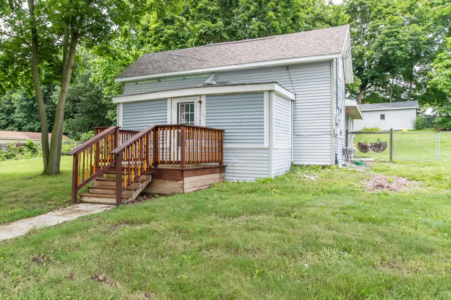 529 Clinton Street, Marshall, MI 49068 - #3