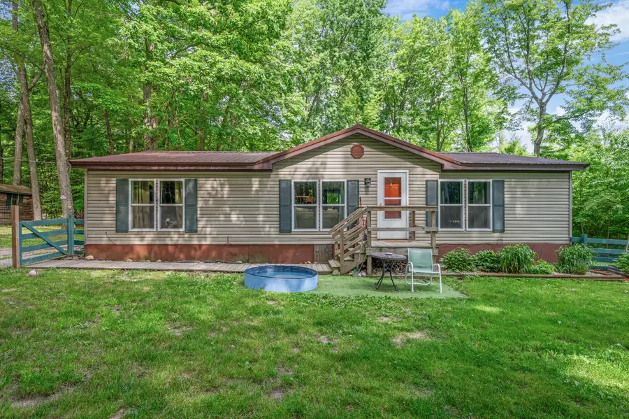 756 N Cottonwood Avenue, White Cloud, MI 49349 - #3