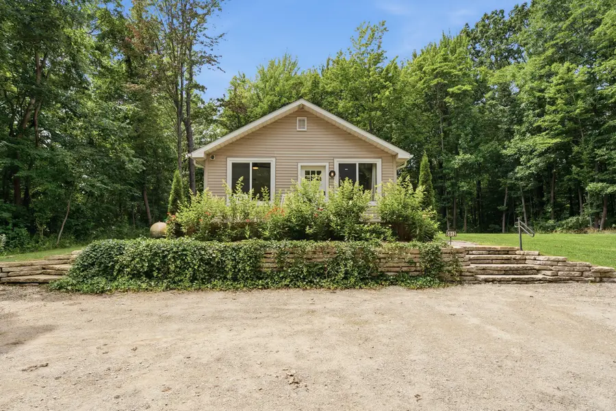 5912 Madison Street, Coloma, MI 49038 - #2