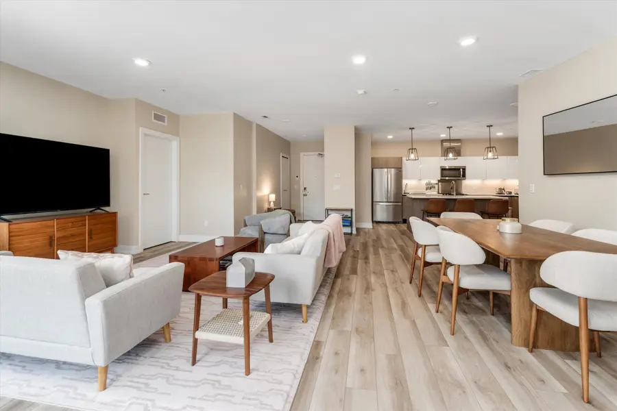 218 W Kingsley Street #206, Ann Arbor, MI 48103 - #2